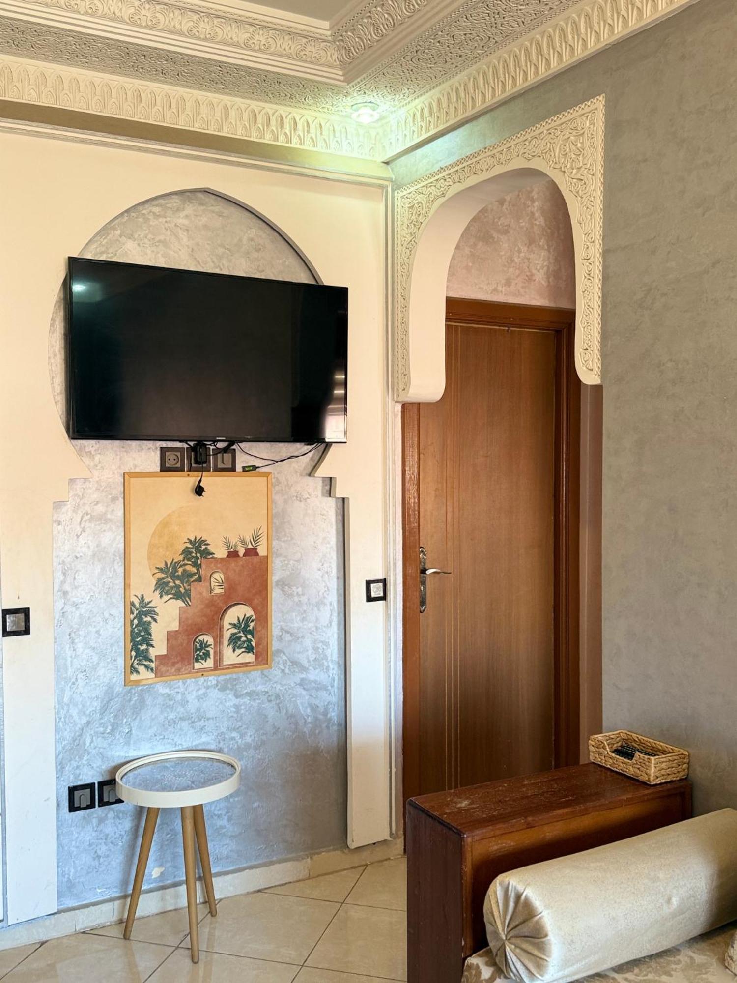 Julie's Private Appartement *