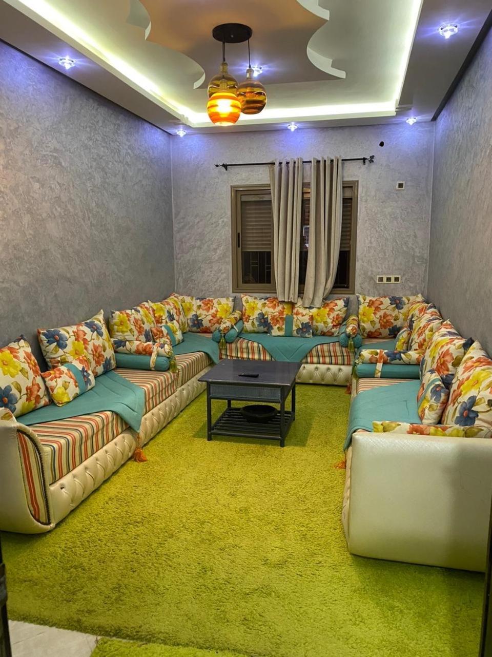 Julie's Private Appartement *